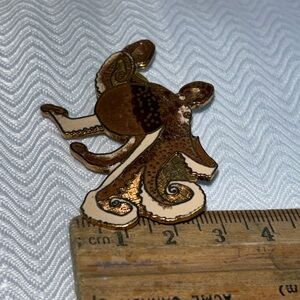 Octopus lapel pin or hat pin